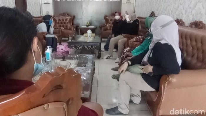 Pores Indramayu selamatkan 4 anak yang dipekerjakan di tempat karaoke di Papua