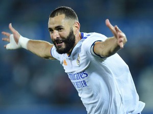 Real Madrid Perpanjang Kontrak Benzema Sampai 2023