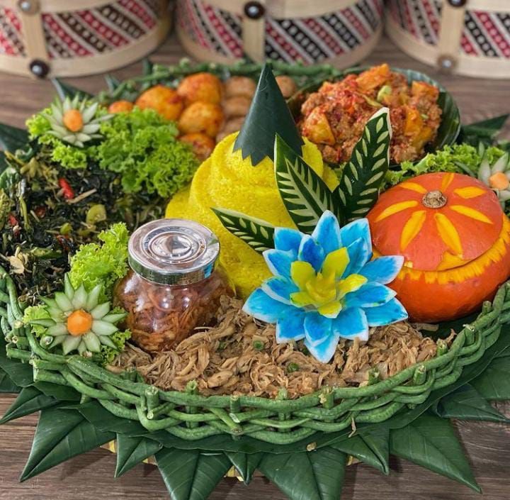 5 Rekomendasi Pesan Tumpeng Online untuk Rayakan HUT RI