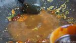 Unik! Rujak khas Demak Ini Disantap Pakai Bumbu Petis dan Kerupuk Rambak Pasir