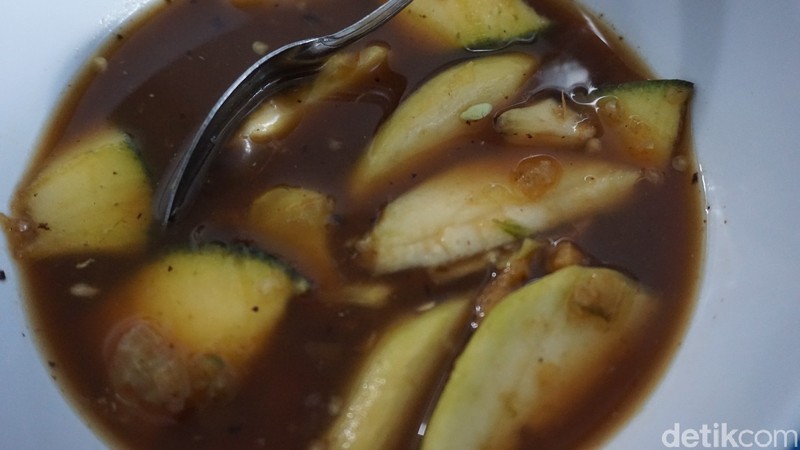Segar dan Uniknya Rujak Moro Khas di Demak yang Selalu Bikin Kangen