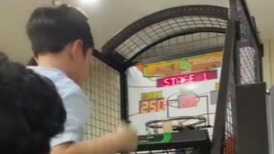 Crazy Rich, 6 Foto Raffi Ahmad Hadirkan Arena Bermain di Rumah Bak di Mall