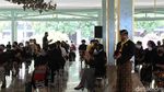 Saat Warga Solo Turun ke Jalan Iringi Pemakaman KGPAA Mangkunegara IX