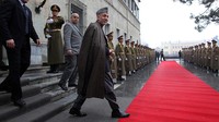 Seperti dilansir Reuters, Senin (16/8/2021), Presiden Ghani dalam pernyataannya mengklaim dirinya meninggalkan Kabul demi menghindari pertumpahan darah.
