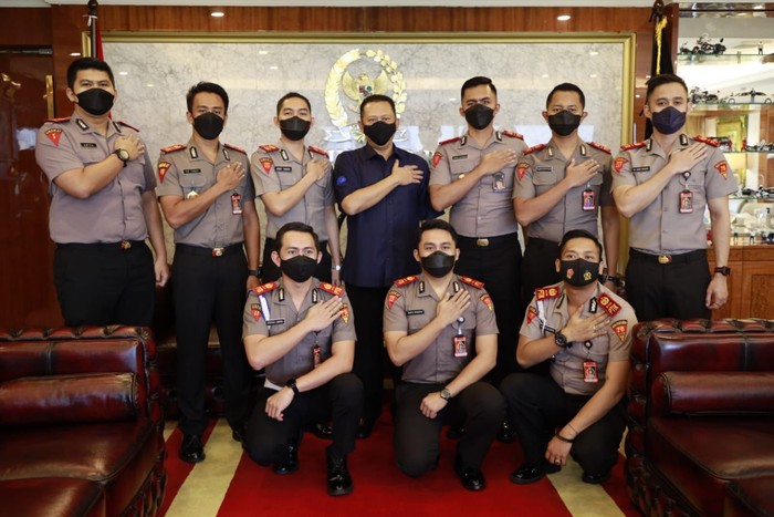 Bamsoet Minta Personel Kepolisian Jadi Contoh Penegakkan Prokes