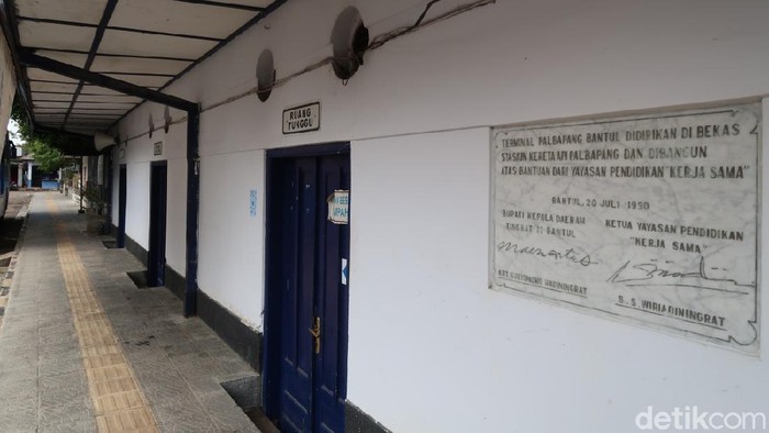 Berada di Pinggir Jalan, Kantor Terminal Bus di Bantul ini Dulunya Stasiun Kereta Api Palbapang