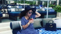 Benny diketahui sudah bekerja bersama Hotman Paris sejak 20 tahun lalu. Inilah yang menjadi alasan Benny bisa hidup mewah, termasuk saat kuliner.  Foto: instagram @benny_janah