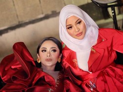 9 Gaya Kompak KD dan Aurel Hermansyah Duet Bareng DJ Beauz di HUT ke-76 RI