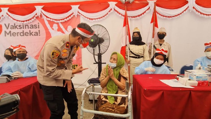 Gerai Vaksinasi Merdeka di Polsek Tebet (Dok.Polsek Tebet)