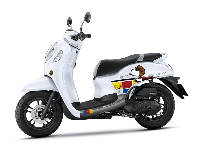 Honda Scoopy x Snoopy