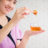 Lagi Musim Batuk-Pilek, Ini Manfaat Rajin Minum Madu agar Tubuh Tetap Sehat