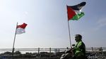 Jelang HUT RI, Bendera Palestina Berkibar di Bukit Duri