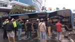 Potret Damri Terguling di Medan Usai Tabrakan dengan Truk