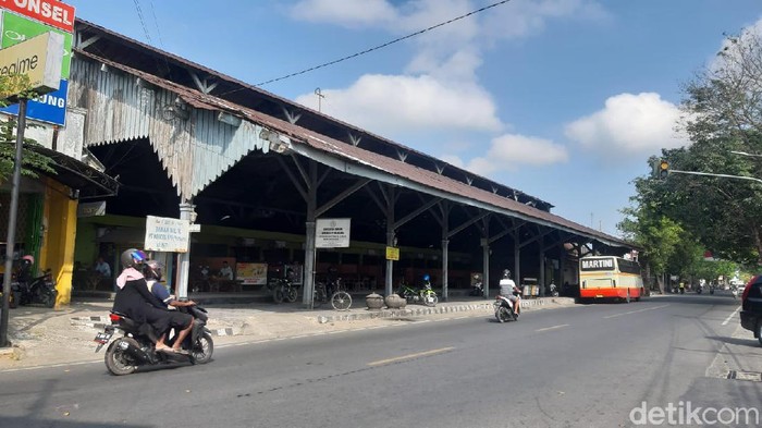 Komplek stasiun Blora saat ini