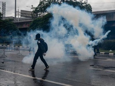 Pendemo Anti Pemerintah dan Polisi Thailand Kembali Bentrok
