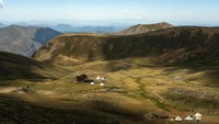 View Desa Savak di ketinggian 3.200 mdpl di Turki. (AFP/BULENT KILIC)