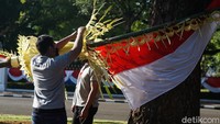 Penutupan jalan akan dilakukan pada pagi hari saat upacara kenaikan bendera Merah Putih dan sore hari saat penurunan bendera.