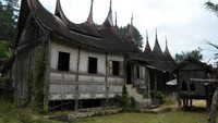 Perkembangan pariwisata saat ini ikut mempengaruhi fungsi rumah gadang di Nagari Koto Tinggi. Dahulu rumah gadang digunakan sebagai tempat tinggal, tempat musyawarah keluarga, dan tempat mengadakan upacara. Dok.aieangekcity  