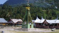 Sekarang bangunan ini juga mulai dimanfaatkan sebagai penarik devisa daerah melalui kunjungan wisata masyarakat lokal maupun luar daerah. Dok.Kototinggigunuangomeh  