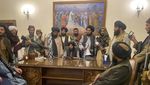 Ditinggal Tentara AS, Afghanistan Jatuh ke Tangan Taliban