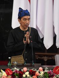 Kesederhanaan Ditonjolkan Jokowi Saat Pakai Baju Adat Baduy Di Senayan ...