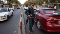 Imbas Taliban menduduki Istana, negara-negara Uni Eropa beramai-ramai mengevakuasi warga dan staf lokal mereka dari Kabul. Paula Bronstein /Getty Images.
