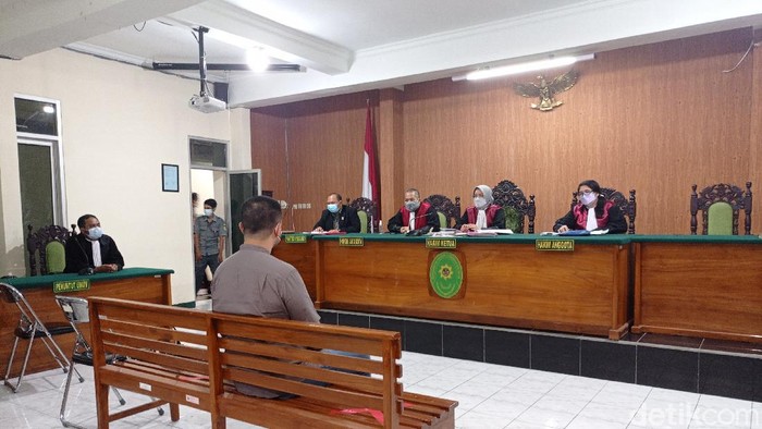 Sidang pledoi penganiayaan dosen UGJ Cirebon ditunda