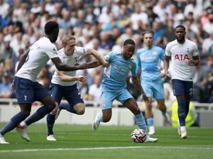 Man City Keok di Laga Pertama, Sterling: Musim Masih Panjang!