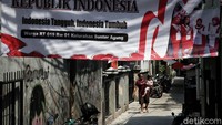 Bahkan masuk pasar atau mal diharuskan wajib vaksin.