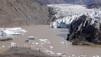 Pemanasan global dapat meningkatkan risiko tanah longsor di Islandia, terutama karena lapisan es di pegunungan dan gletser yang mencair.  