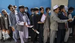 Potret Kisruh Afghanistan: ATM Penuh, Warga Kelabakan Tinggalkan Negara