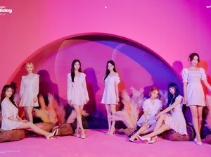 Weeekly Ungkap Keseruan Syuting MV Holiday Party, Titip Salam ke Daileee