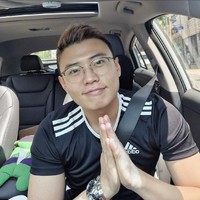 Jang Hansol memperkenalkan diri sebagai orang Korea Selatan yang medok. Pria berumur 27 tahun ini besar di Malang sejak kecil karena keluarganya mengalami kebangkrutan. Dalam channel YouTube Korea Reomit, ia membahas berita terkini Korea Selatan termasuk kontroversi artisnya. Foto: dok Instagram hansoljang110