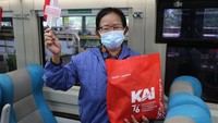 Di tengah pandemi Covid-19, PT KAI Daop 1 Jakarta ingin menjadikan moment peringatan HUT Kemerdekaan RI dirasakan oleh pelanggan KA dan para stakeholder agar semangat berjuang melawan pandemi Covid-19 (dok PT KAI Daop 1 Jakarta)