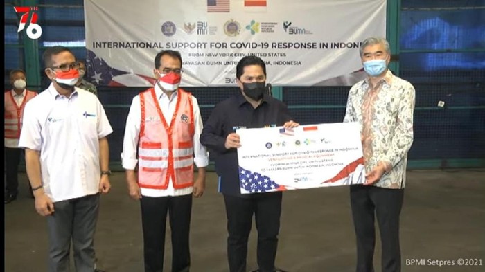 Bantuan alkes dari New York tiba di RI