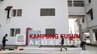 Pembangunan dilakukan berdasarkan Keputusan Gubernur DKI Jakarta Nomor 878 tahun 2018 tentang Gugus Tugas Pelaksanaan Penataan Kampung dan Masyarakat.