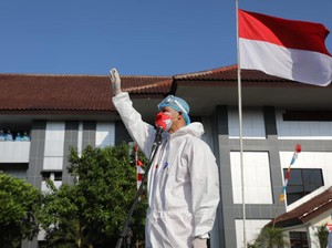 Ganjar: Saya Beri Hormat Setinggi-tingginya pada Para Tenaga Kesehatan