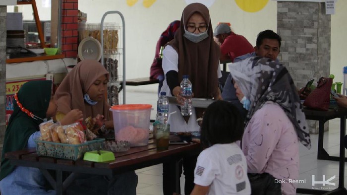 Pembangunan Jalan Tol Trans Sumatera terus berjalan meski pandemi COVID-19 melanda. Intip Yuk, sejumlah proyek yang sedang berjalan.