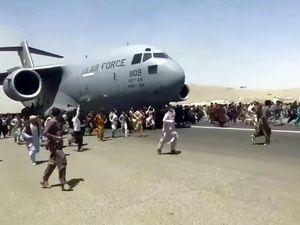 Temuan Mayat di Roda Pesawat AS, Wapres Afghanistan Ngotot Lawan Taliban