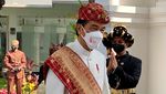 Penampilan Jokowi Berbaju Adat Lampung di Upacara Kemerdekaan RI