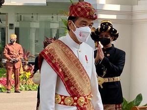 Mengenal Pakaian Adat Lampung: Keunikan dan Keindahannya