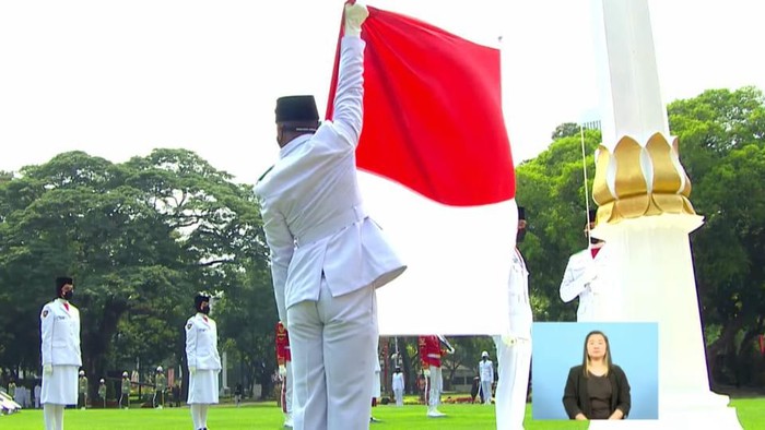 Pengibaran Bendera Merah Putih Upacara HUT RI KE-76 di Istana Merdeka (Screenshot YT Setpres)