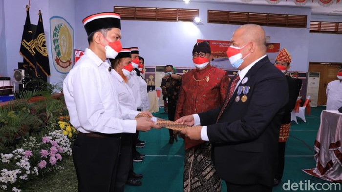 penyerahan remisi secara simbolis kepada napi