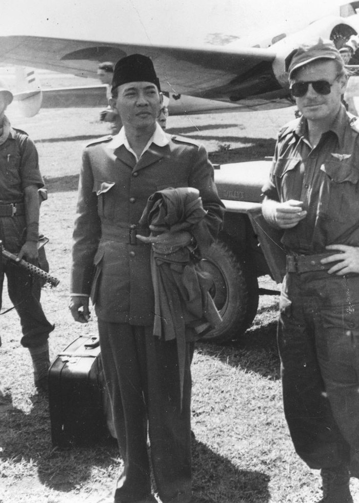 Potret Sukarno, Bapak Bangsa yang Disegani Tokoh-Tokoh Dunia Sosok Sukarno tak dapat dilepaskan bila bicara kemerdekaan Indonesia. Presiden pertama Indonesia itu juga dikenal memiliki kedekatan dengan sejumlah tokoh dunia