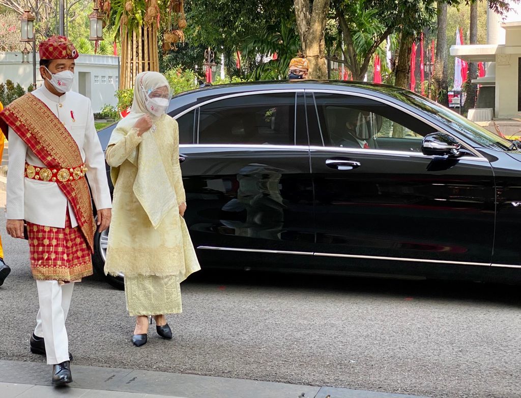 Presiden Jokowi dan Ibu Negara Iriana