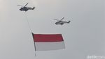 Saat Merah Putih Hiasi Langit Ibu Kota di Hari Kemerdekaan RI