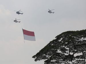 Begini Kecanggihan Heli TNI AU yang Kibarkan Bendera Merah Putih Raksasa