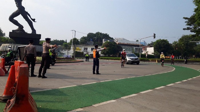 Suasana Ganjil Genap di Bundaran Senayan
