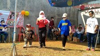 Keterbatasan tak surutkan semangat mereka untuk ambil bagian dalam menyemarakkan Hari Kemerdekaan Indonesia.  