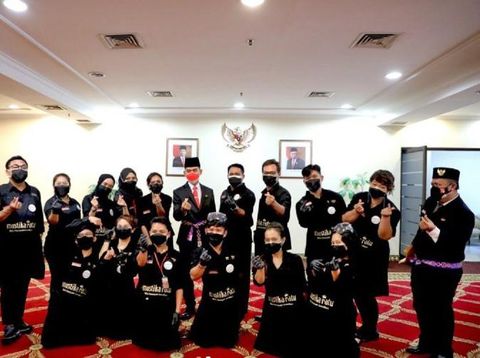 Tim MUA Paskibraka Nasional dari Mustika Ratu